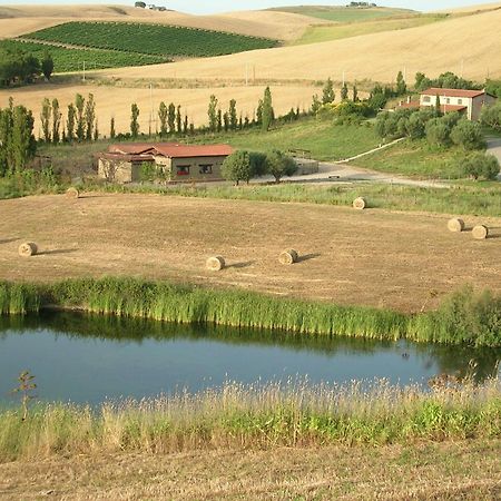 Casale Farnesiana B&B Tarquinia Exterior photo