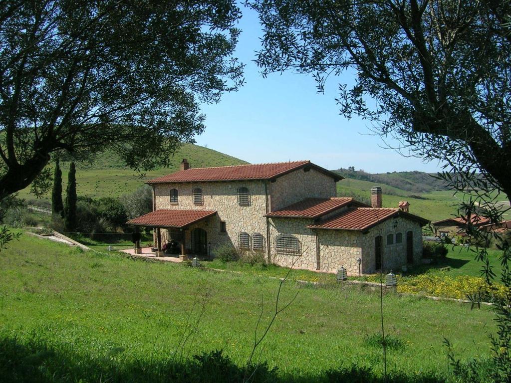 Casale Farnesiana B&B Tarquinia Exterior photo