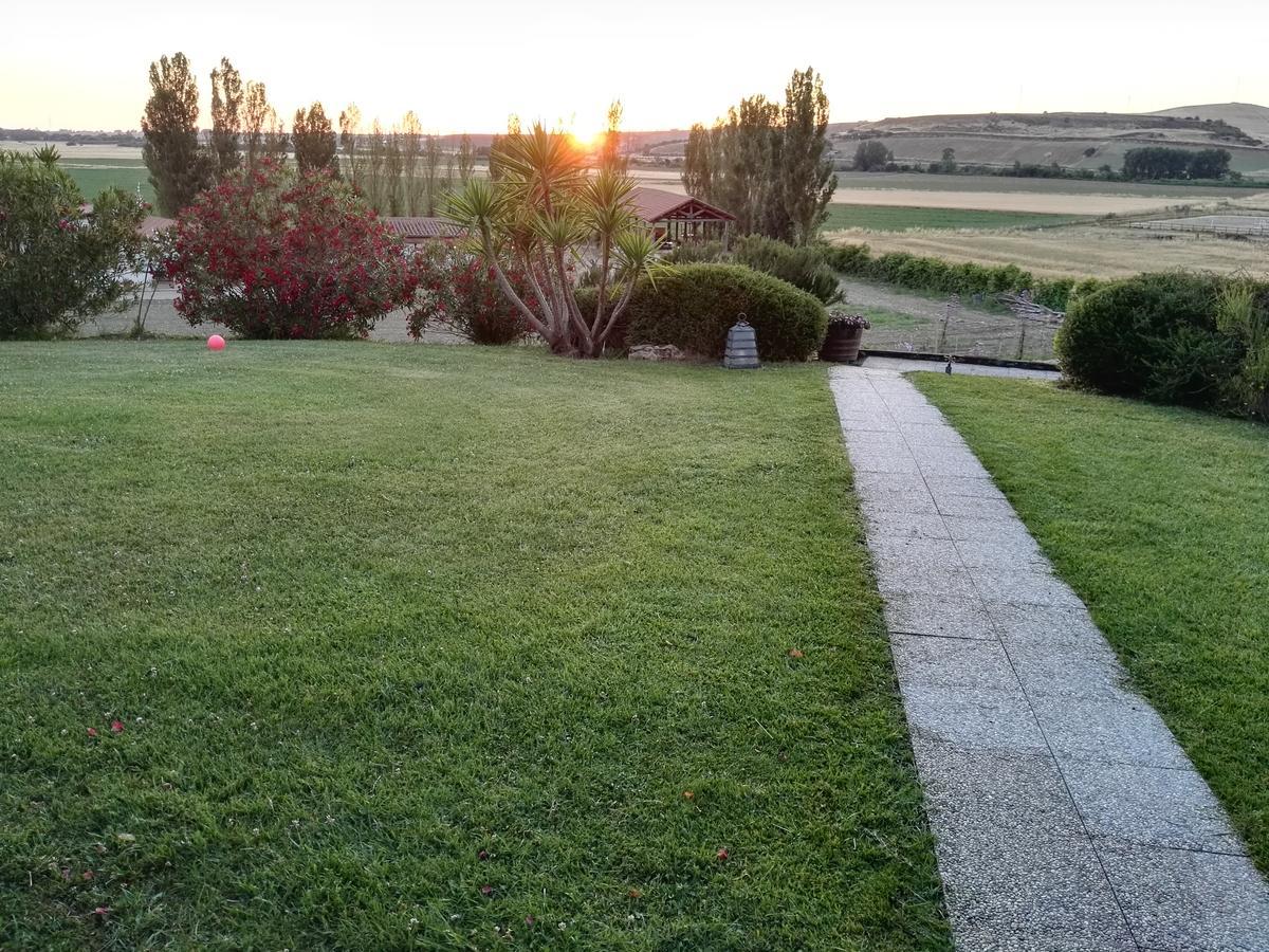 Casale Farnesiana B&B Tarquinia Exterior photo