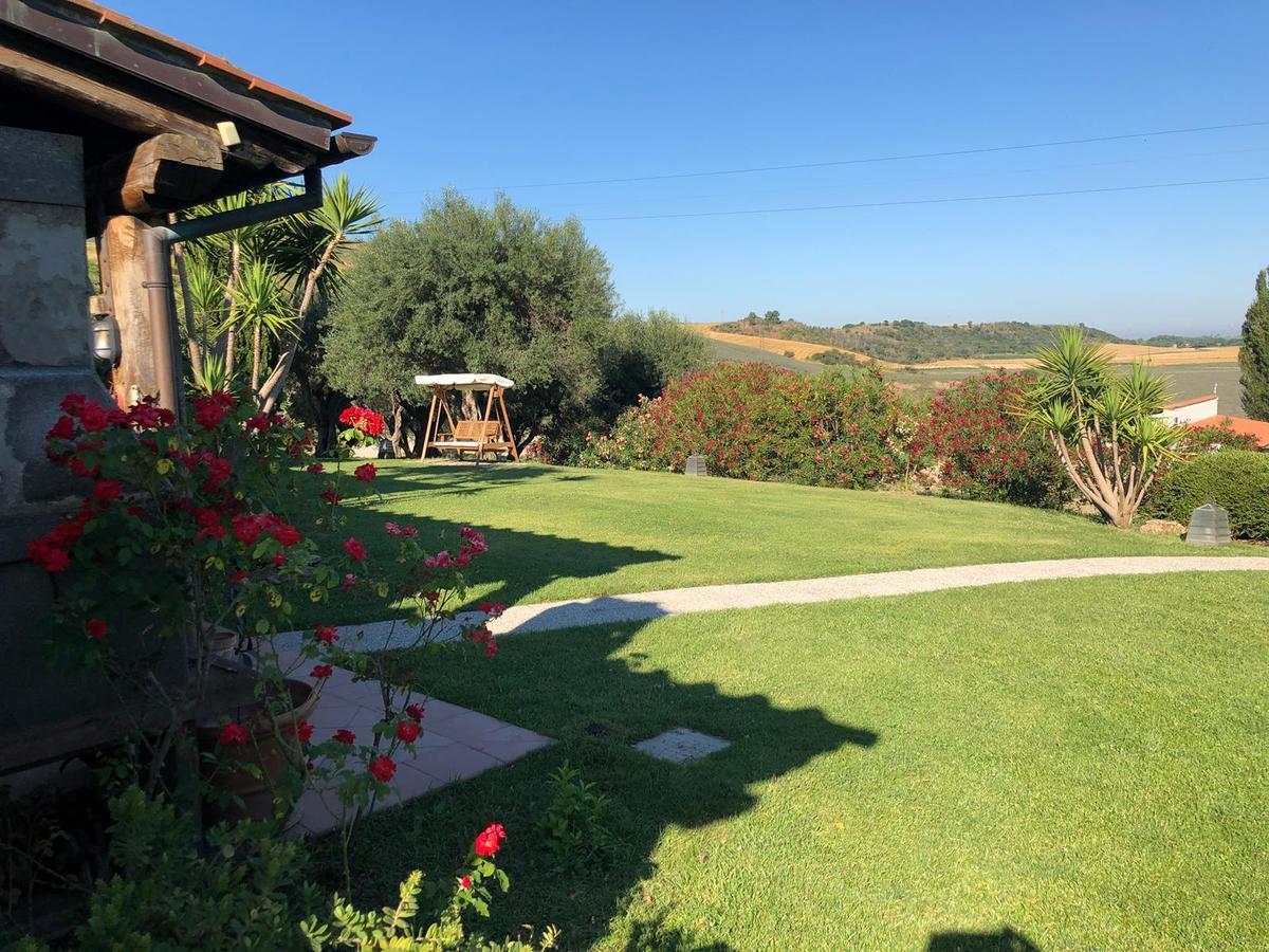Casale Farnesiana B&B Tarquinia Exterior photo